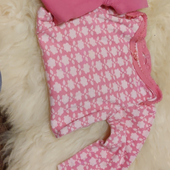 Baby onesies - Picture 3 of 3